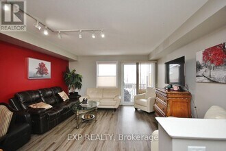 548 Chapman Mills Dr in Ottawa, ON - Building Photo - Building Photo