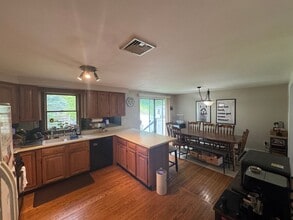10 Adanti Ave in Ansonia, CT - Building Photo - Building Photo