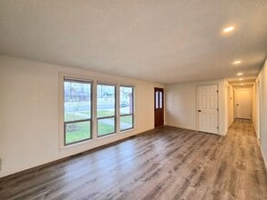 1312 Springwater Ave in Wenatchee, WA - Building Photo - Building Photo