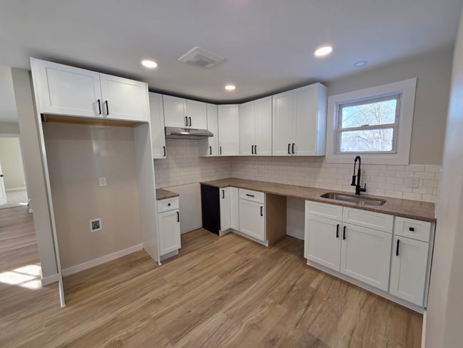 89 Montgomery St in Westfield, MA - Building Photo - Building Photo