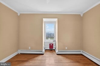 3507 Indian Queen Ln in Philadelphia, PA - Foto de edificio - Building Photo