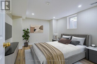 854 Yates Dr in Milton, ON - Building Photo - Building Photo