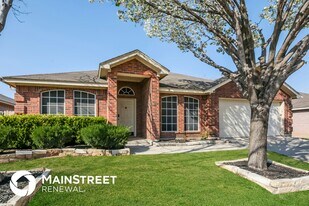 532 Denise St in Saginaw, TX - Building Photo