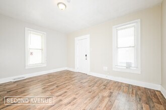 832 Crest Ave in Charleroi, PA - Building Photo - Building Photo