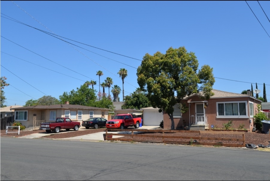 6830 Tower St in La Mesa, CA - Foto de edificio