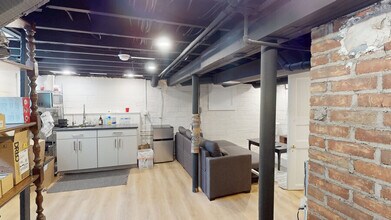 806 Sylvan Ave in Ann Arbor, MI - Building Photo - Building Photo