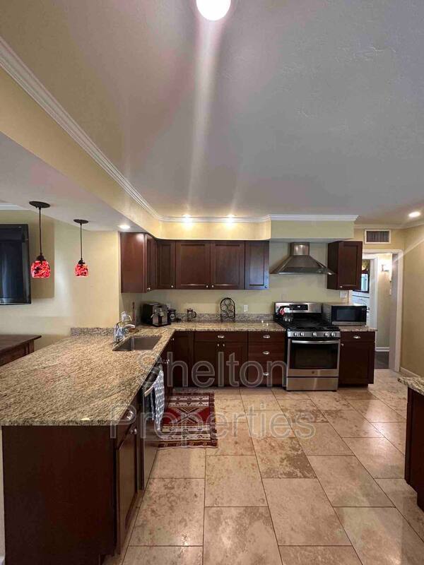 2026 N Laurel Ave in Phoenix, AZ - Building Photo - Building Photo