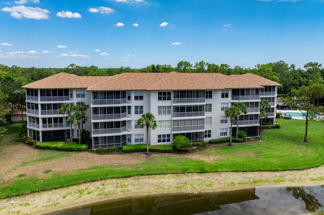 Commons at Wyndemere in Naples, FL - Building Photo - Building Photo