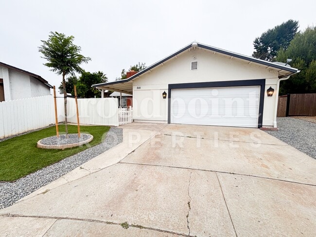 property at 581 Glenheather Dr