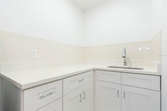 118 W Sligh Ave-Unit -A in Tampa, FL - Building Photo - Building Photo