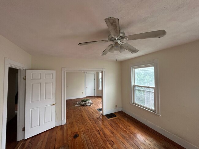 25 Albion St, Unit 1 in Somerville, MA - Building Photo - Building Photo