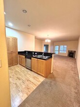 6298 SW Grand Oaks Dr-Unit -Grand Oaks I-202 in Corvallis, OR - Foto de edificio - Building Photo