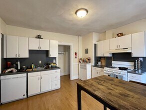97 Kilsyth Rd, Unit 1 in Boston, MA - Foto de edificio - Building Photo