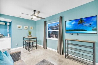 1715 NE 11th St in Fort Lauderdale, FL - Building Photo - Building Photo