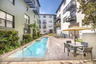 MAA Uptown Village in Dallas, TX - Building Photo - Building Photo