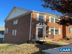 2174 Lockwood Dr in Charlottesville, VA - Building Photo