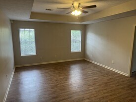 1280 Pyramid Dr in Conway, AR - Building Photo
