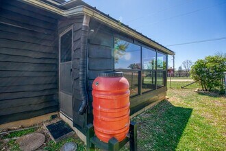 758 Sandy Mountain Dr in Sunrise Beach Village, TX - Building Photo - Building Photo