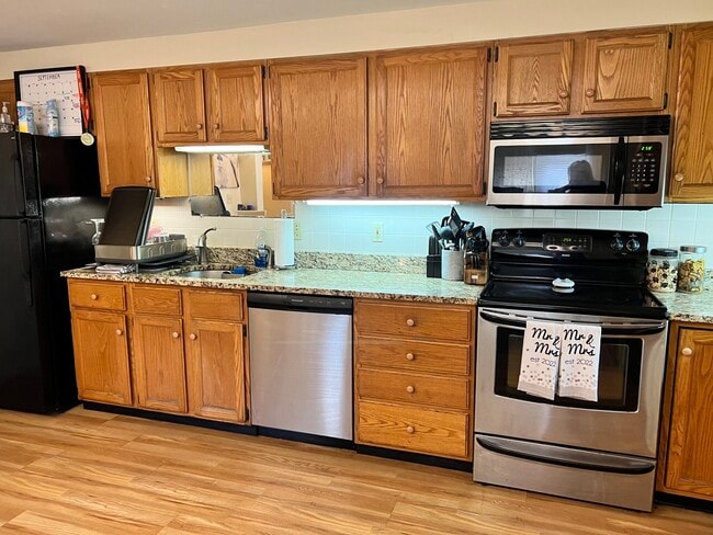 34 Lake Ave, Unit 1J