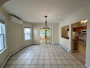 321 Hemlock St in Roselle Park, NJ - Building Photo - Building Photo