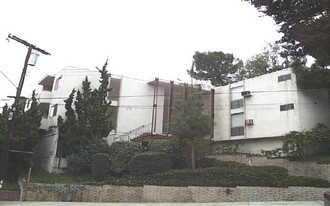 1727 Holly Dr in Glendale, CA - Building Photo