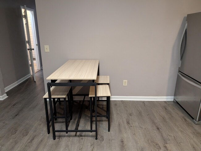 property at 1066 Margaret Pl NW