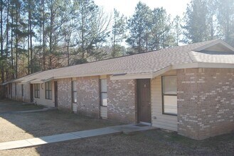 1433 Co Rd 187 in Lanett, AL - Building Photo - Building Photo