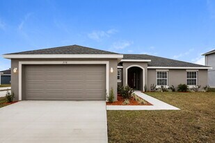 278 Beckenham Dr in Poinciana, FL - Building Photo