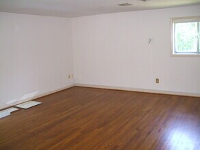 8311 Michaels Rd in Richmond, VA - Building Photo - Building Photo
