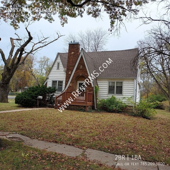 2737 SE Michigan Ave in Topeka, KS - Foto de edificio