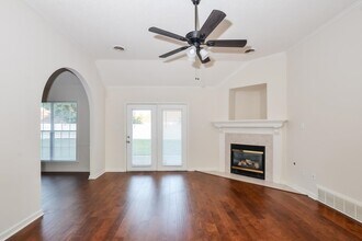 4462 Alixs Dr in Memphis, TN - Building Photo - Building Photo