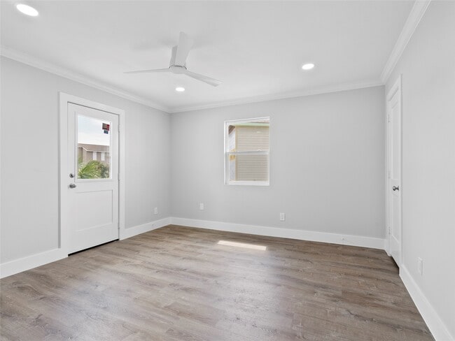 property at 1322 Oahu Dr