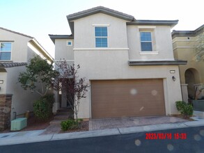 10145 Watchtide Ct in Las Vegas, NV - Building Photo - Building Photo