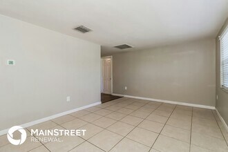 7704 Birchwood Dr in Port Richey, FL - Building Photo - Building Photo