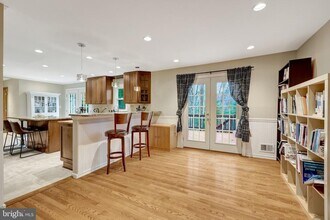 2230 Carmichael Dr in Vienna, VA - Building Photo - Building Photo