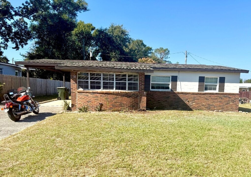 1030 Scott St in Clermont, FL - Building Photo