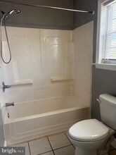 221 Summit Ave in Conshohocken, PA - Building Photo - Building Photo