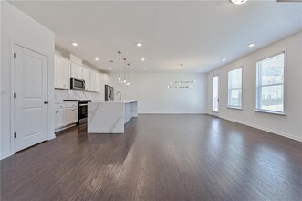 3928 Hester St in Duluth, GA - Building Photo - Building Photo