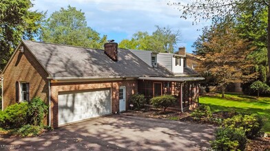 1800 Amarillo St NW in North Canton, OH - Building Photo - Building Photo