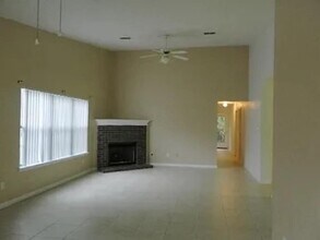 7323 Hollis St in Tallahassee, FL - Building Photo - Building Photo