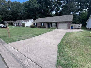 33 Shaded Oaks Dr in Cabot, AR - Building Photo - Building Photo