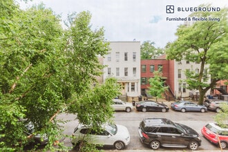 111 Huron St in Brooklyn, NY - Building Photo - Building Photo