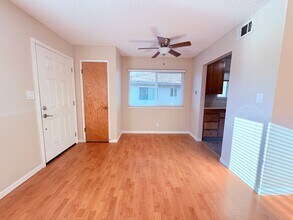 5154 Connecticut Dr in Sacramento, CA - Building Photo - Building Photo