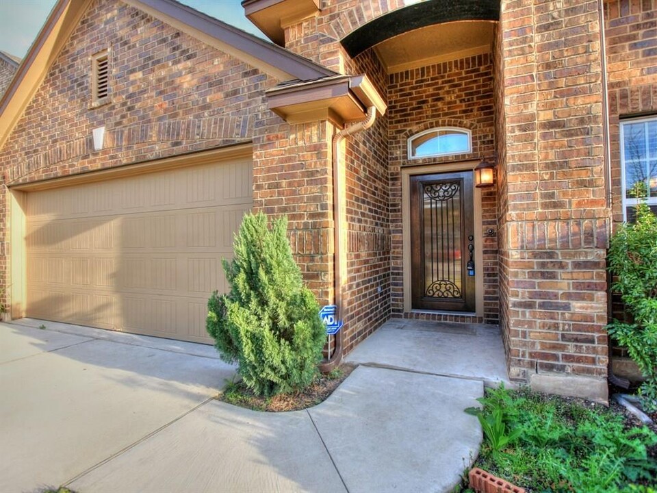 140 Copper Lake Ln in Georgetown, TX - Building Photo