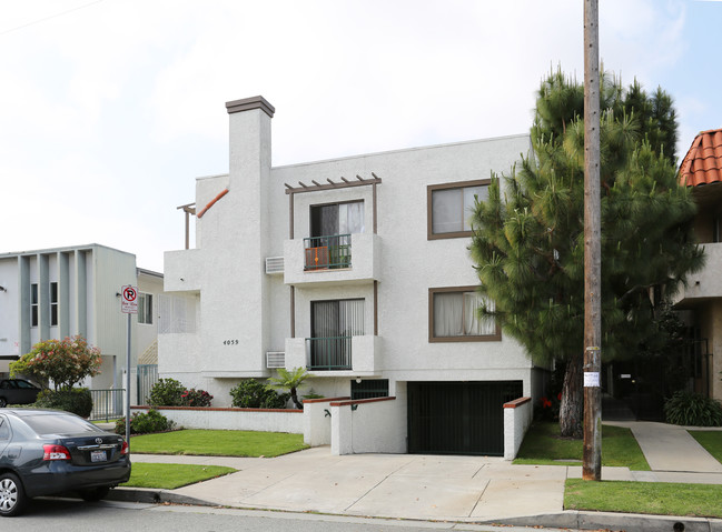 4059 McLaughlin Ave in Los Angeles, CA - Foto de edificio - Building Photo