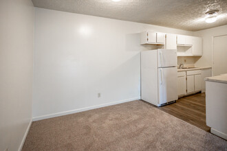 Mountain View Apartments in Rogersville, TN - Foto de edificio - Interior Photo