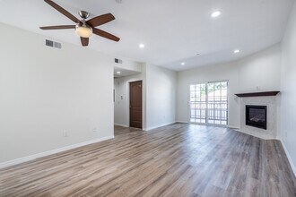 518 Glenwood Rd, Unit 103 in Glendale, CA - Foto de edificio - Building Photo