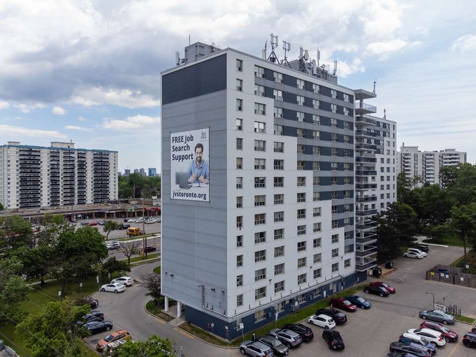 West Don Apartments in Toronto, ON - Building Photo