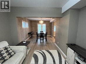 969 Moy Ave in Windsor, ON - Building Photo - Building Photo
