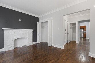1100 W Glenlake Ave in Chicago, IL - Building Photo - Building Photo